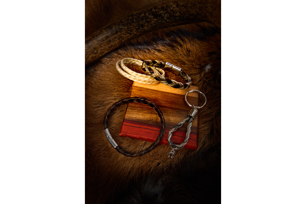 enkidu Bold Plot Horsehair Bracelet