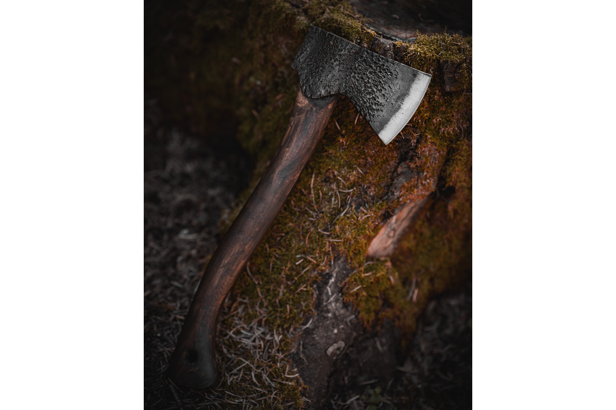enkidu Urga Splitting Axe (Includes Leather Sheath)